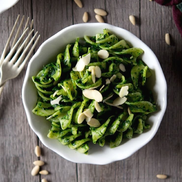 Pasta con Pesto di Cavolo Nero